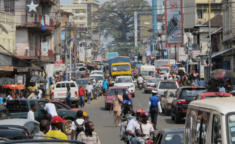 sierra-leone-les-efforts-de-developpement-post-conflit-mines-par-la-persistance-des-pratiques-de-mal-gouvernance