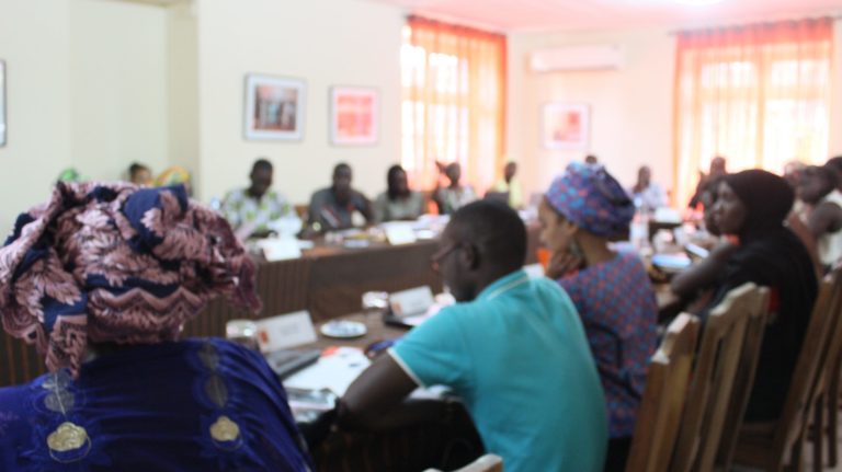 Forum regional multipartite pour repenser linclusion et la participation des femmes et des jeunes