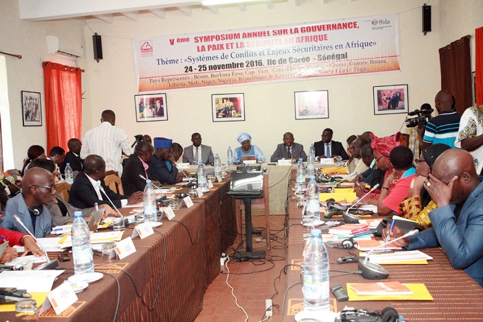 Symposium annuel 2021 sur lEconomie politique de la gouvernance democratique et de la stabilite politique au Sahel